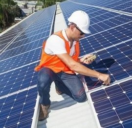 Solar Panel Installing Expert